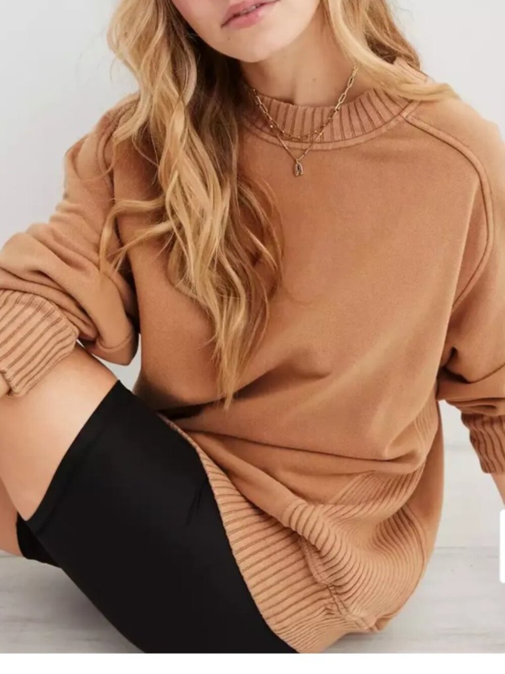 Aerie Women's Down-To-Earth Relaxed Crewneck Sweatshirt Carmel Size Medium